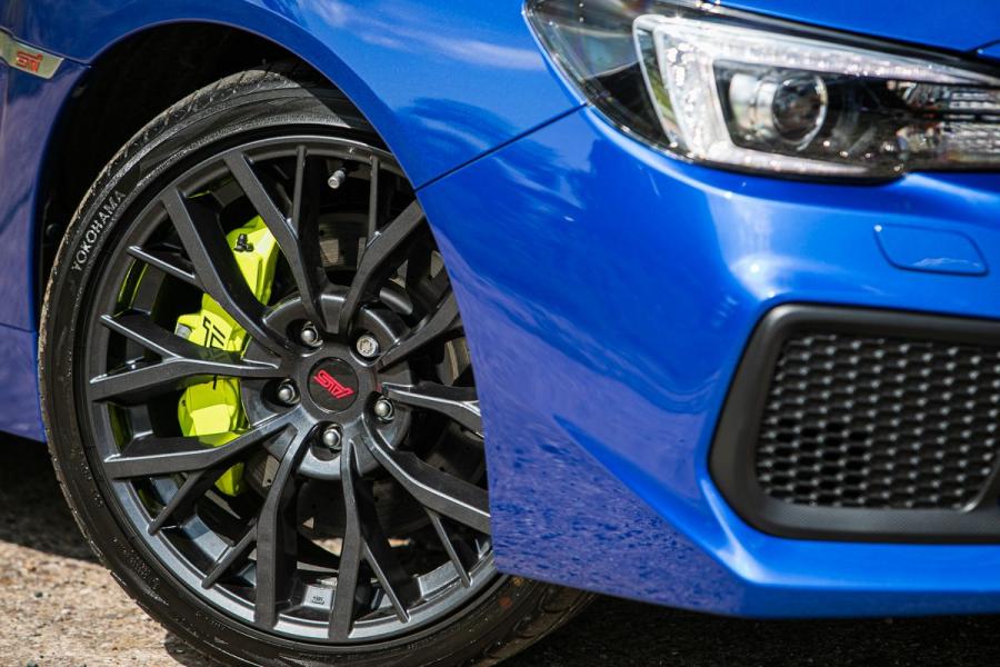 Колеса Subaru WRX STI Final Edition 2017 года  (UK) (фото 6 из 21)